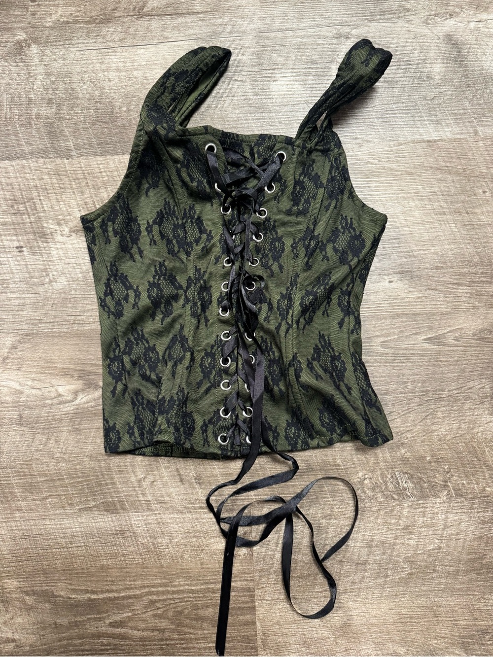 Thorn & Fable by Hot Topic Green & Black Lace
Corset Top size Small - Picture 2 of 7